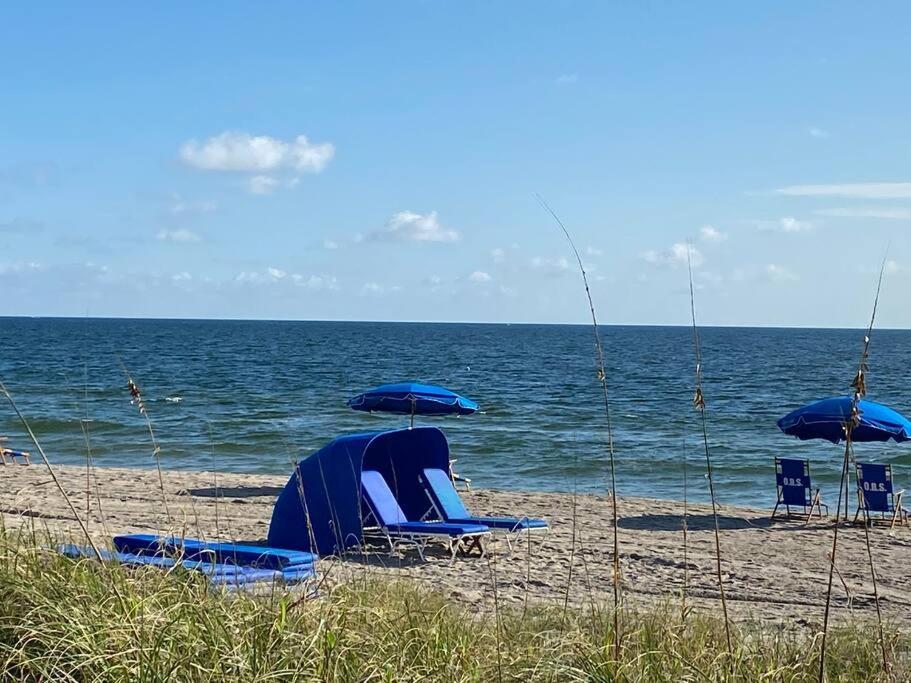 Spacious Home Near Downtown & The Beach Delray Beach Exterior photo